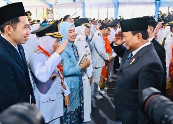 Resmi Dilantik Presiden sebagai Gubernur dan Wagub Jatim 2025-2030, Khofifah-Emil Siap Sinergikan Nawa Bhakti Satya dengan Asta Cita