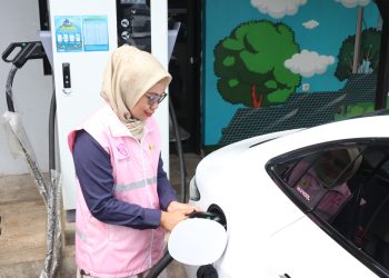 Kisah Srikandi PLN Siaga Sepanjang Arus Mudik & Balik Lebaran