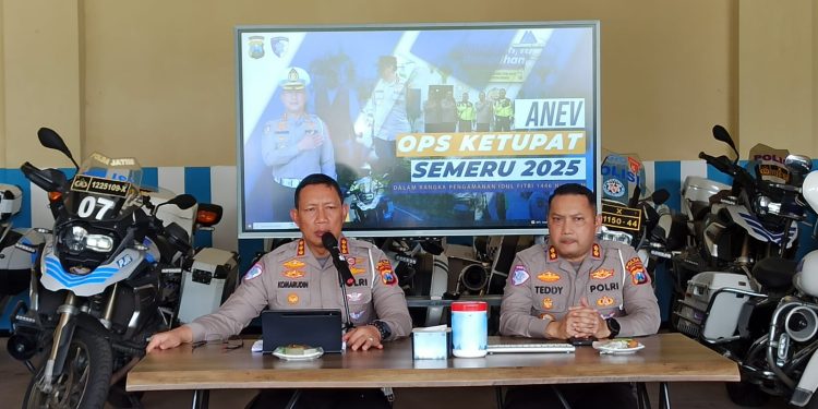 Ditlantas Polda Jatim Berhasil Turunkan Angka Kecelakaan dan Pelanggaran Lalin Selama Operasi Ketupat Semeru 2025