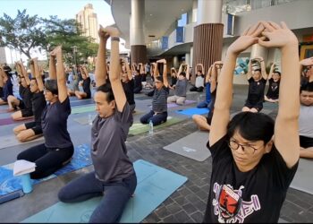 Atasi Stress Usai Bekerja, Olah raga Yoga Pilihanya Bisa Menenangkan Pikiran