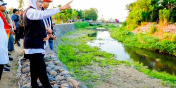 Pemasangan Bronjong Sungai Selowogo, Sungai Plalangan dan Afvour C13 Selesai, Gubernur Khofifah: Cegah Banjir dan Jaga Irigasi 49 Ha Sawah di Situbondo