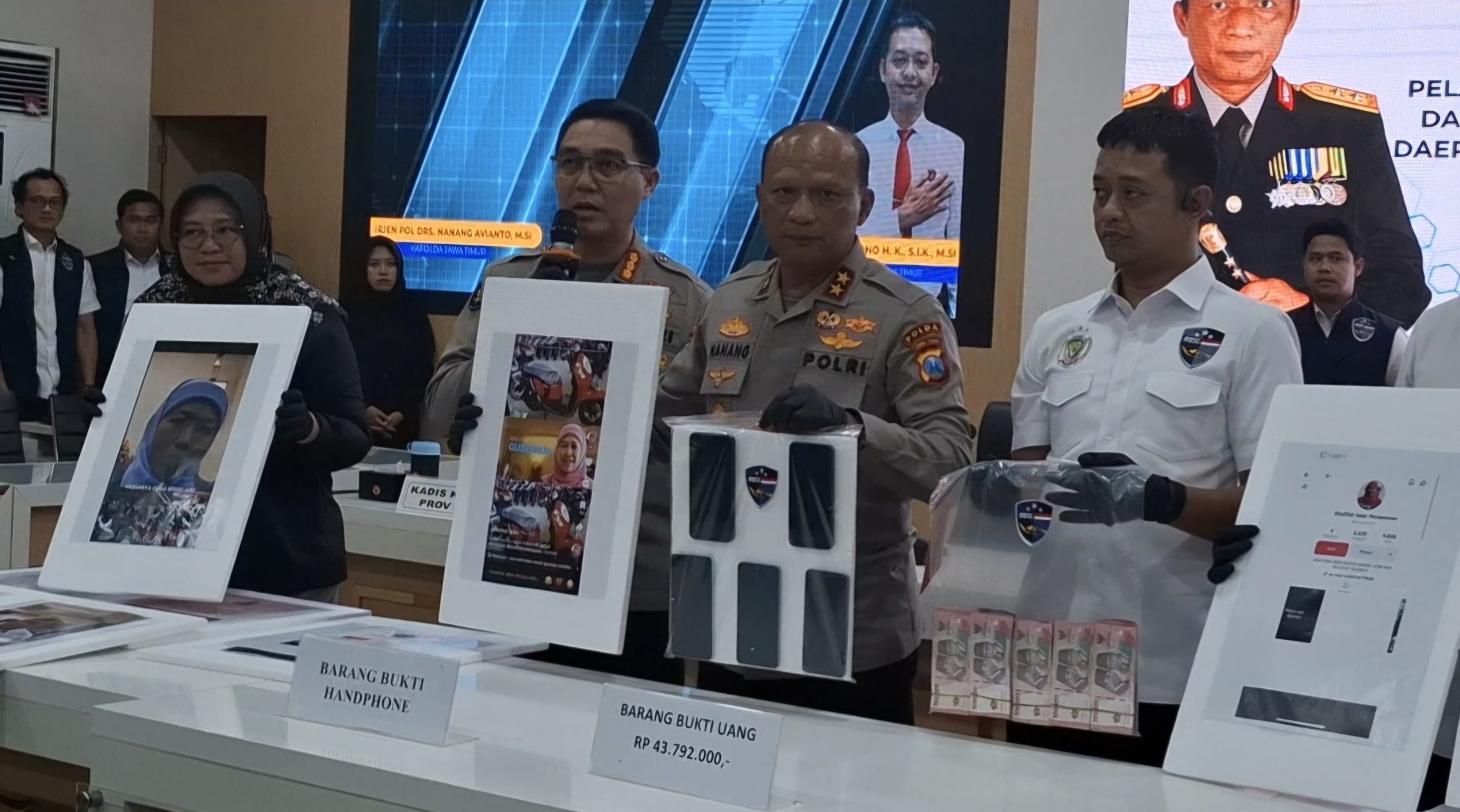 Polda Jatim Tangkap Tiga Tersangka Manipulasi Video Mengatasnamakan Gubernur Jatim Jateng dan Jabar